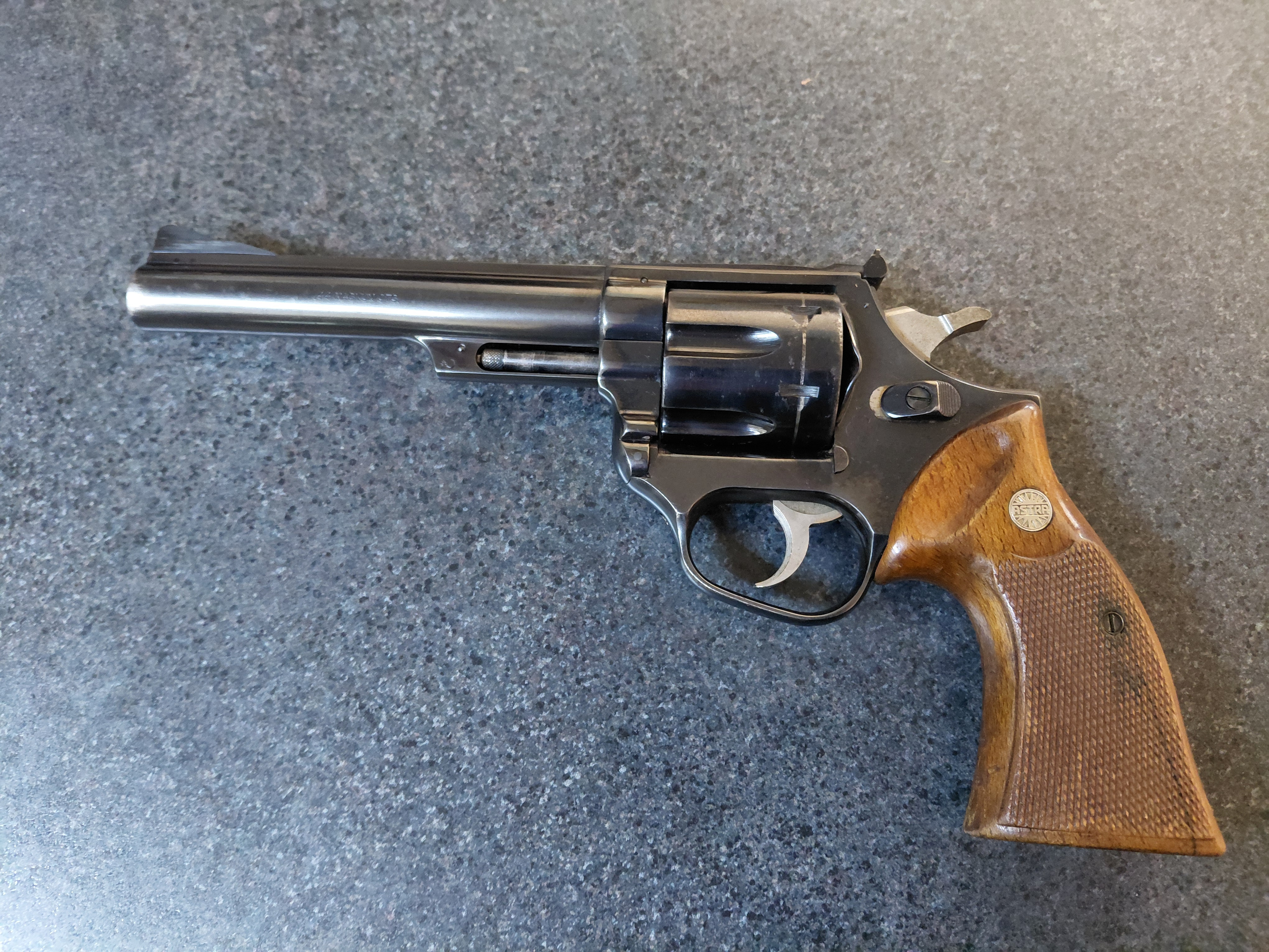 Handgun