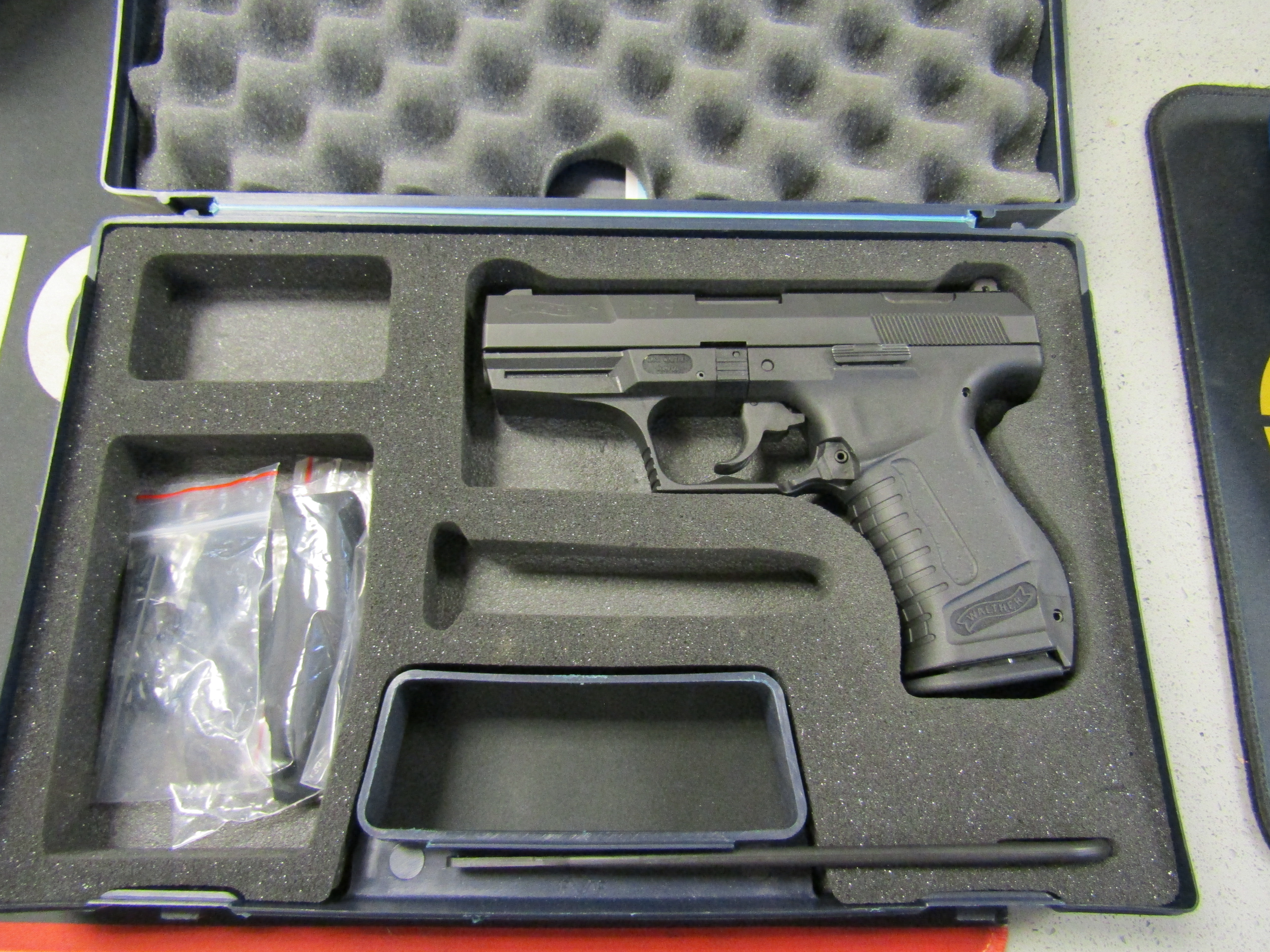 WALTHER SEMI-AUTO PISTOL