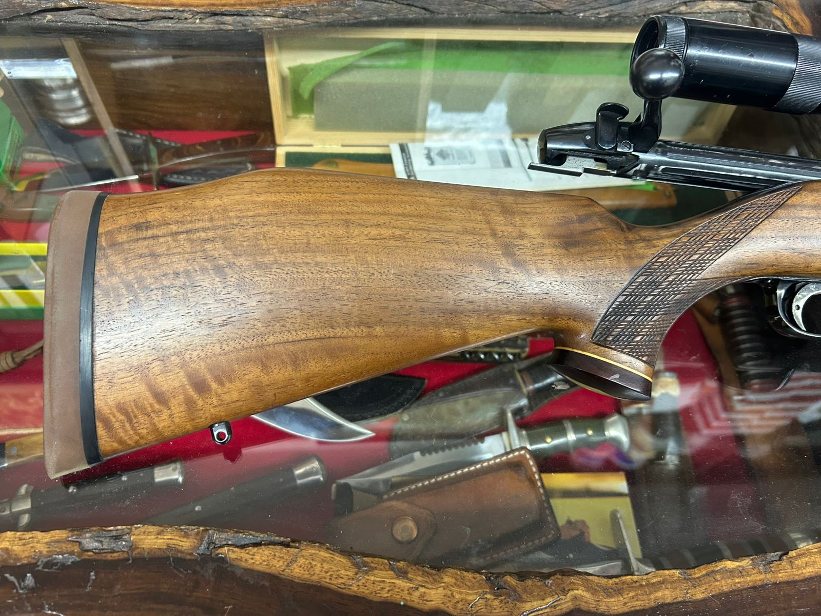 Weatherby MK5 300 Win - Image 4