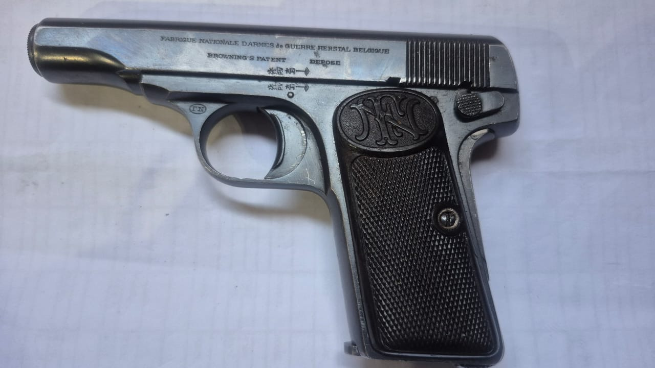 Handgun