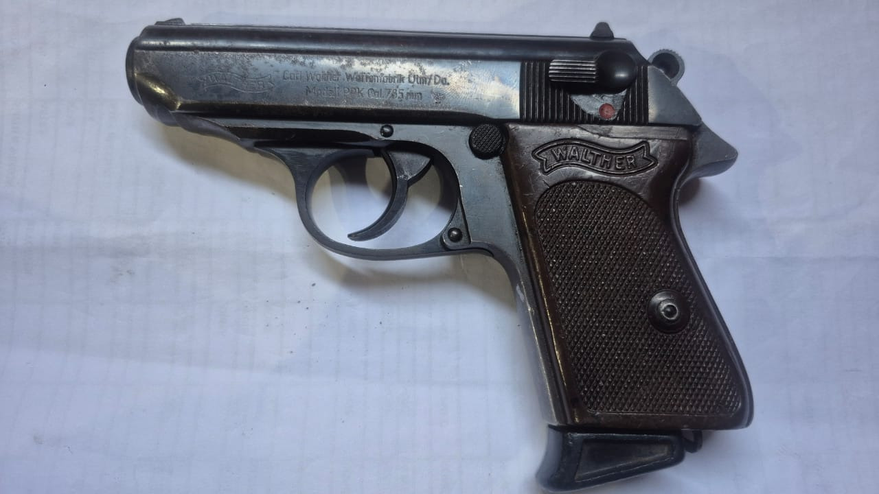 Handgun