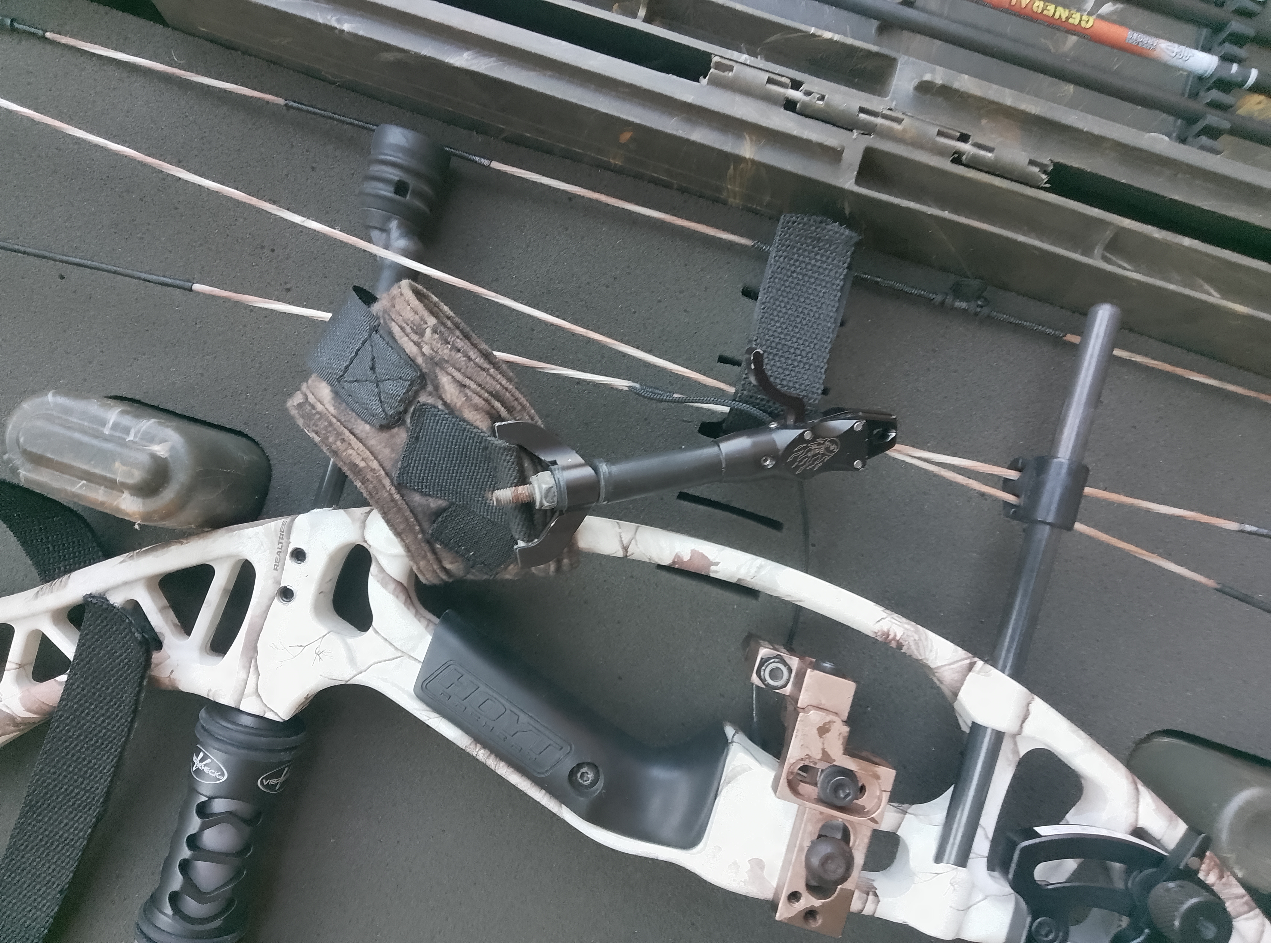 Hoyt Charger - Image 5