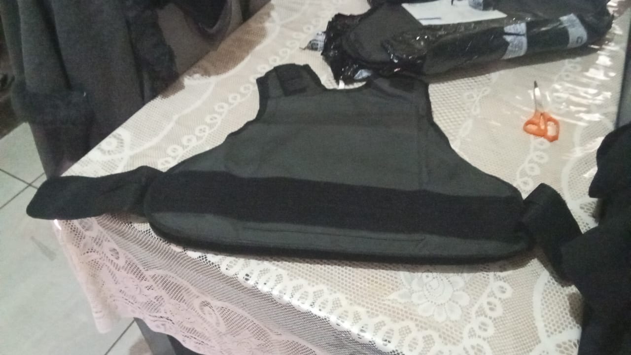 Dyneema (38- 9MM) bullet-proof vests - Image 3