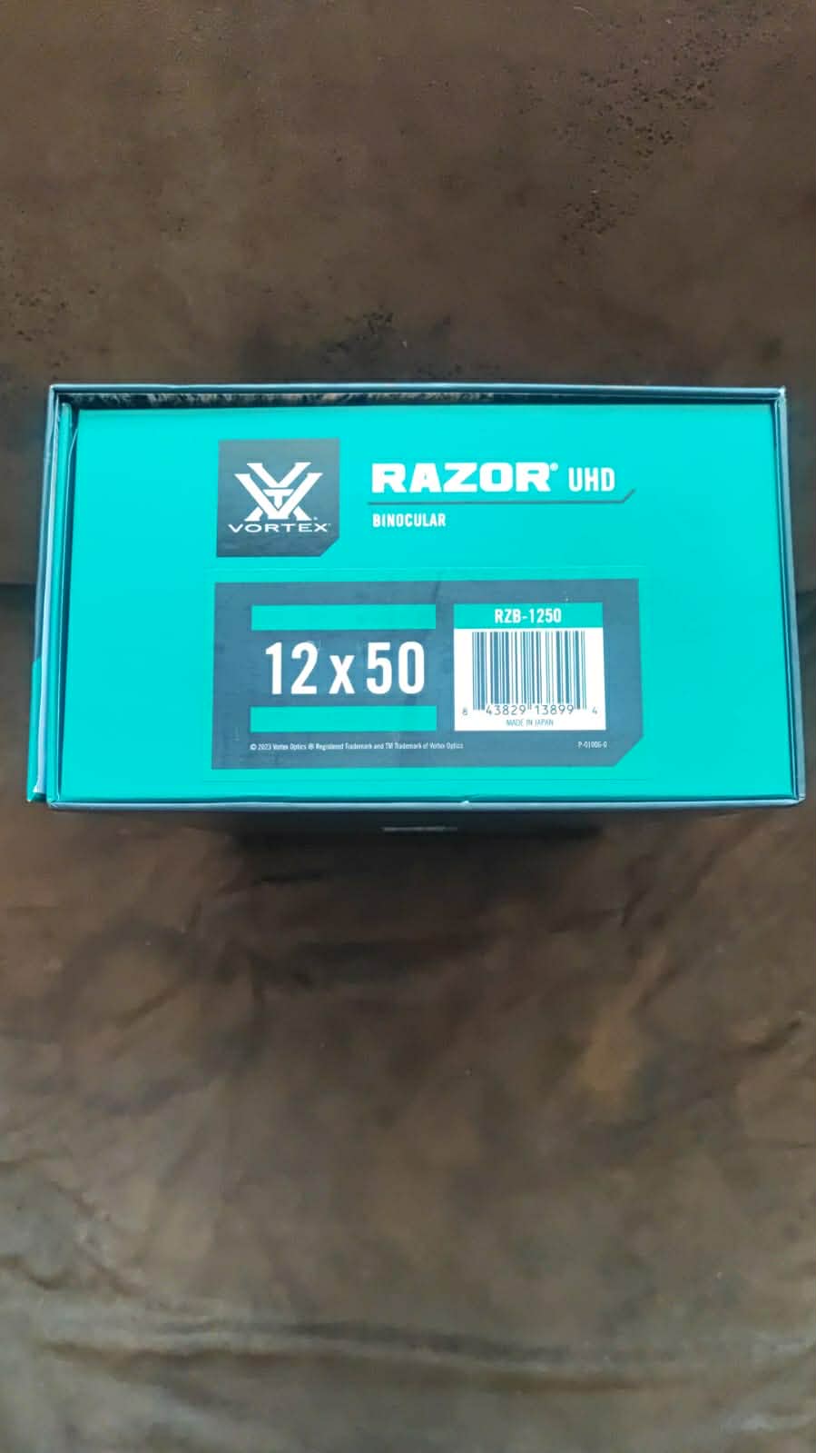 Vortex 12x50 Razor UHD Binocular - Image 4