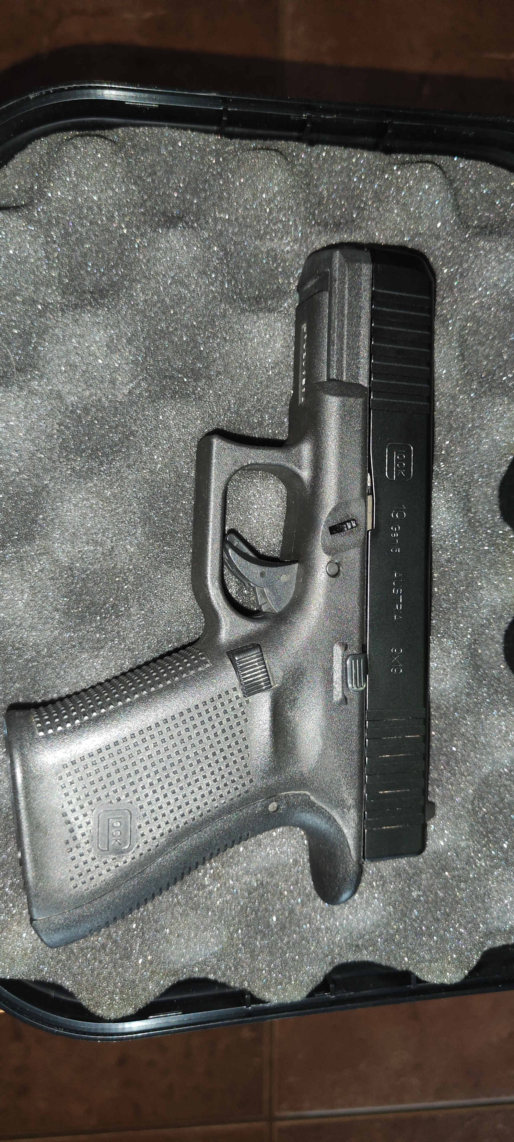 Glock 19 Gen5 - Image 3